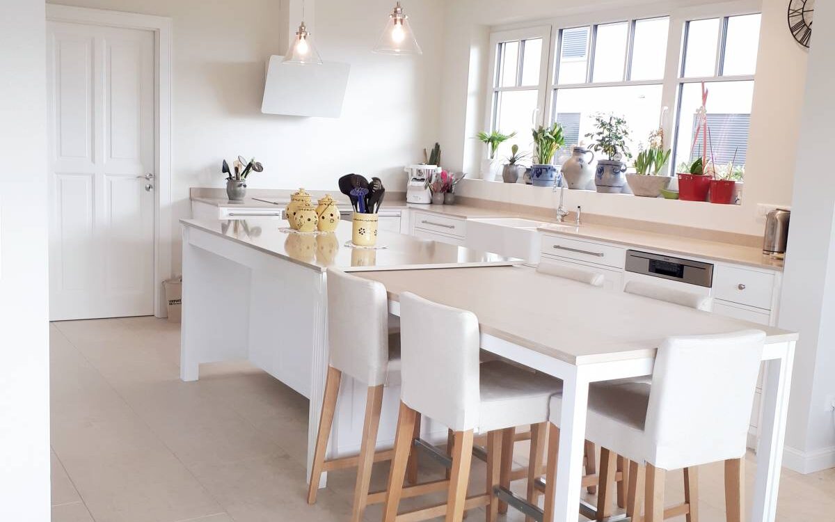 20180118_113531 1200X750 | Menuiserie Platani Cuisine rétro moderne laqué blanc Rixheim